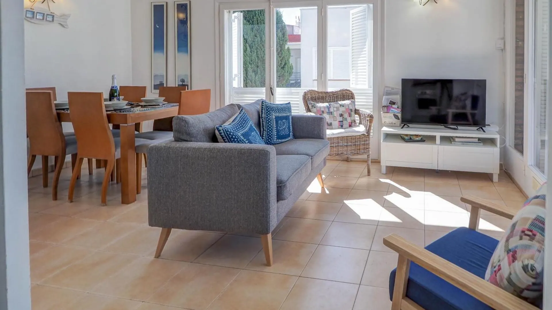 Arlene Apartment By Hello Homes Sitges