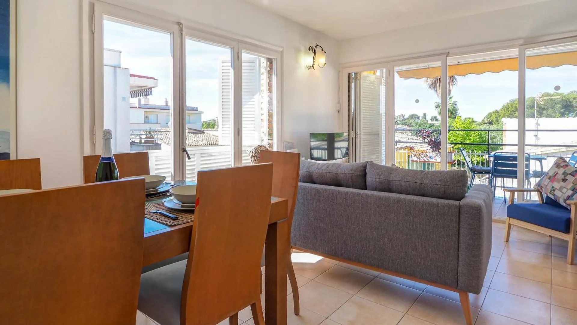 Arlene Apartment By Hello Homes Sitges